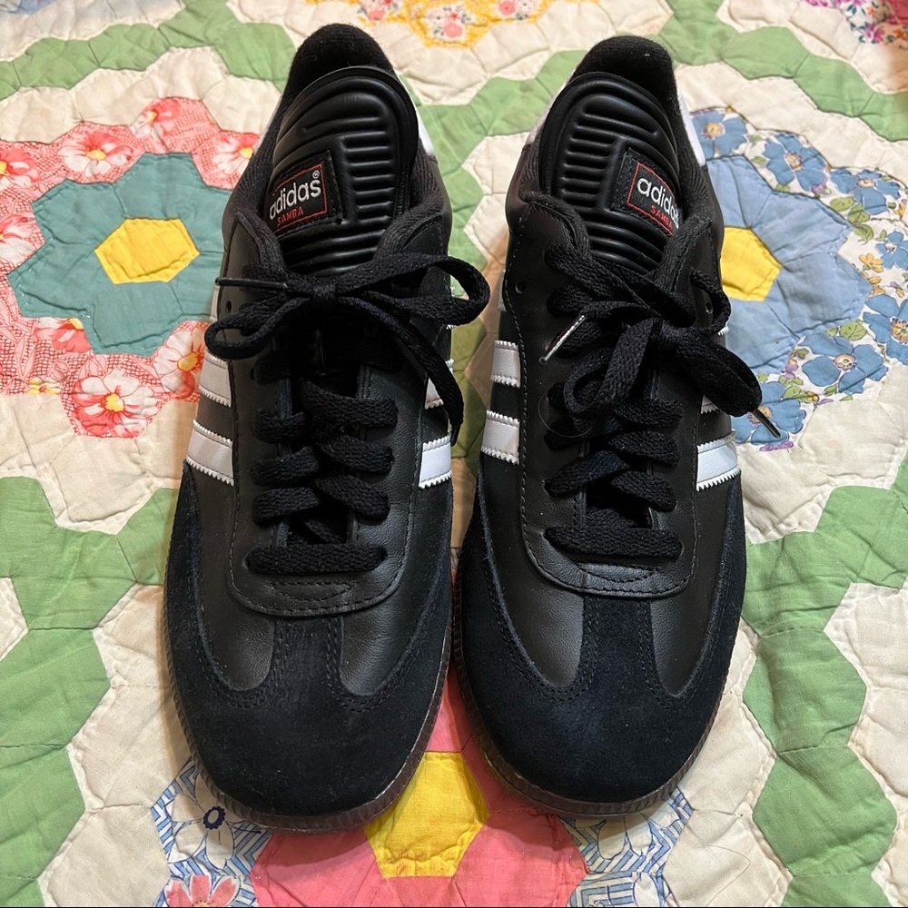 Adidas Sambas — size 8